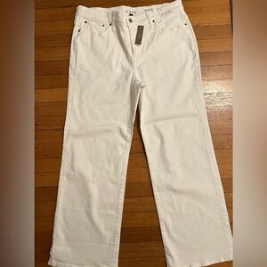 J.Crew White 96 Low rise Slim Wide Jeans. BRAND NEW W TAG. Size 31x30.